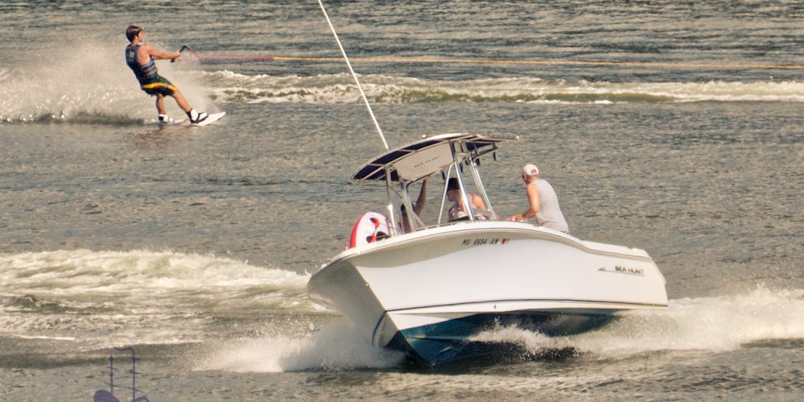 Drinking and Boating in Massachusetts. Free Cape Cod News.